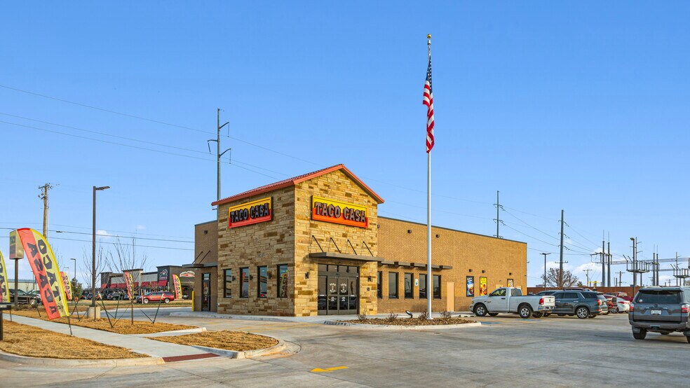 More Photos Of 7100 W Memorial Rd, Oklahoma City Fast Food For Sale