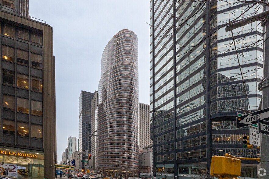 More Photos Of 885 Third Ave, New York Office For Lease