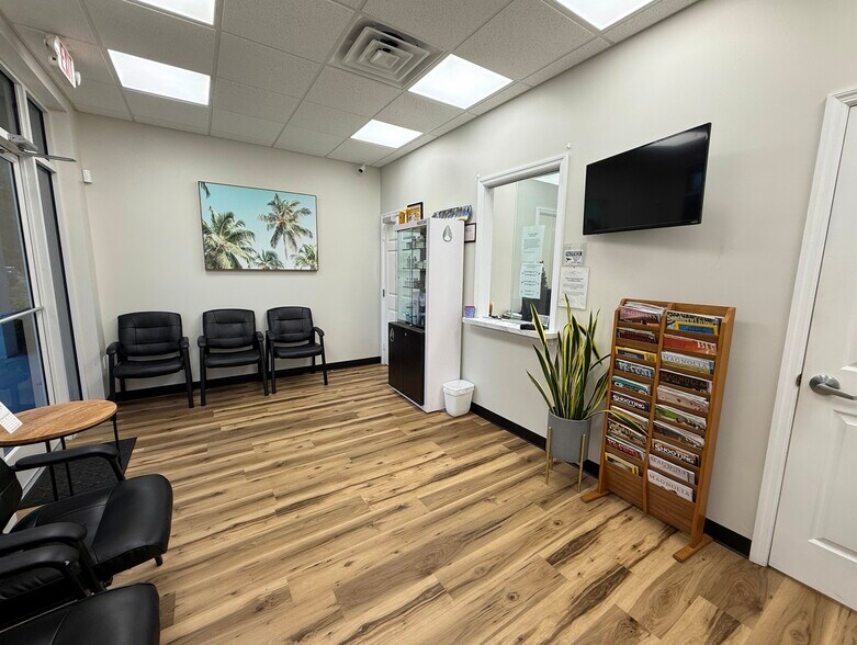 More Photos Of 3821 Woodbriar Trl, Port Orange Medical For Lease