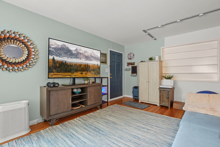 More Photos Of 2745 Byron St, Palo Alto Multifamily For Sale