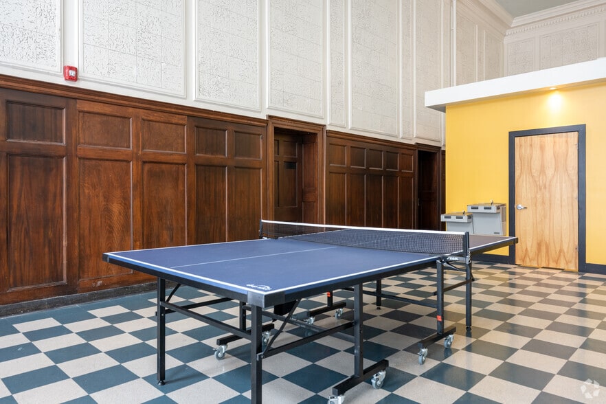 More Photos Of 50 W 4th St, Winston-Salem Apartments For Lease
