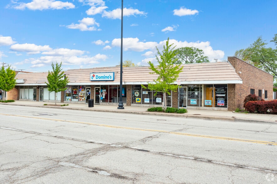 Primary Photo Of 4504-4516 Oakton St, Skokie Freestanding For Lease