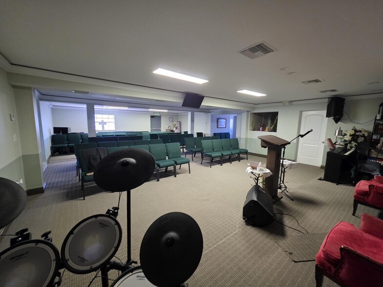 More Photos Of 4811 S Del Prado Blvd, Cape Coral Office For Lease