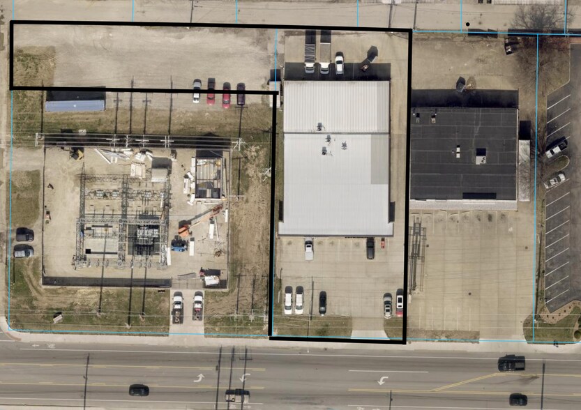 More Photos Of 2810 Covert Ave, Evansville Showroom For Lease