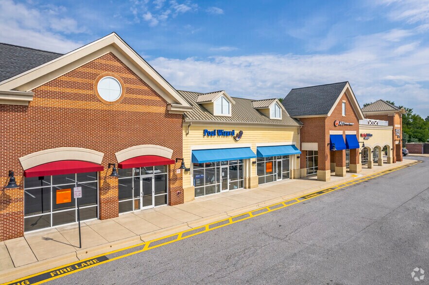 More Photos Of 3-15 Lee Airpark Dr, Edgewater Unknown For Sale