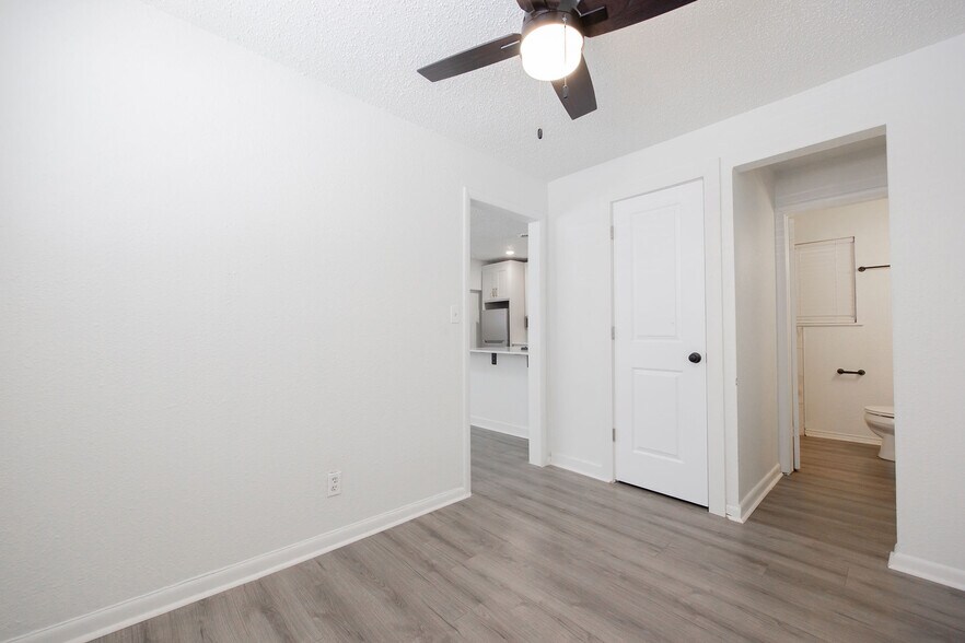 More Photos Of 130 NW 17th St, Oklahoma City Apartments For Sale