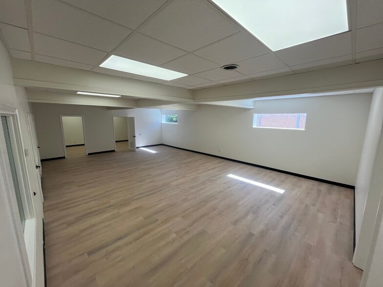 More Photos Of 317 N Willis St, Abilene Office For Lease