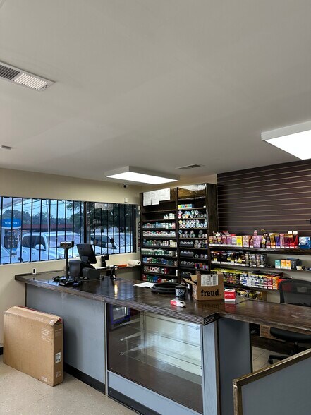 More Photos Of 8931 Us-52, Wadesboro General Retail For Sale