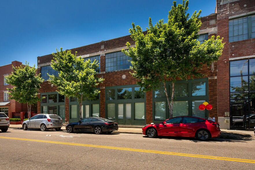 More Photos Of , Memphis Multifamily For Sale