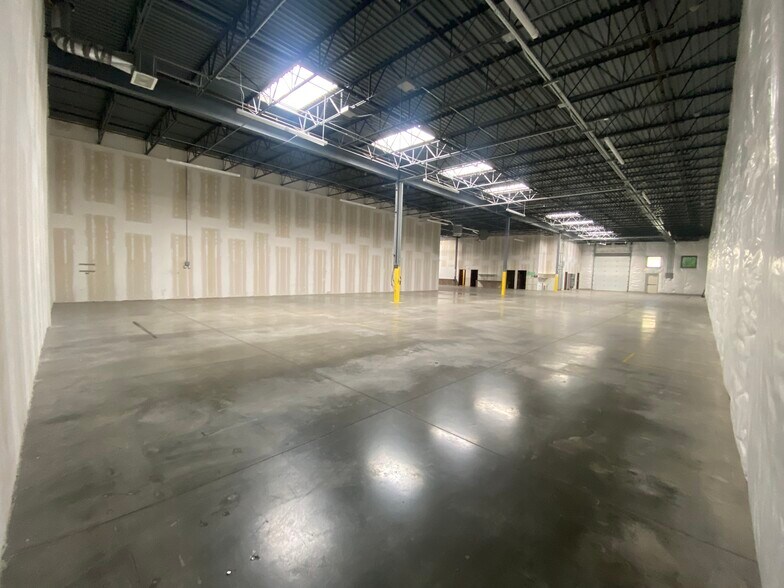 More Photos Of 4880 Van Gordon St, Wheat Ridge Warehouse For Lease