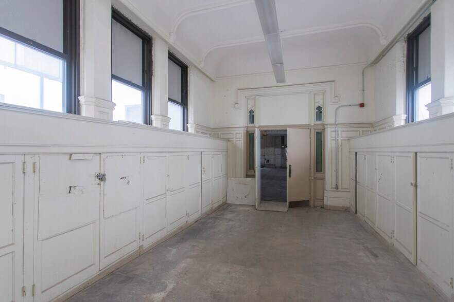 More Photos Of 220 S 47th St, Philadelphia Apartments For Lease