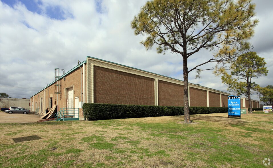 More Photos Of 5700-5710 Savoy Ln, Houston Warehouse For Lease