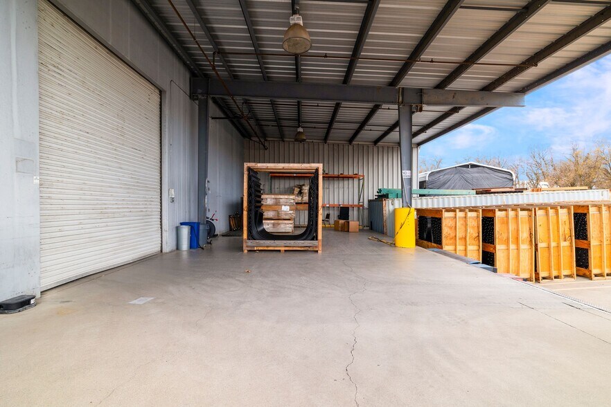 More Photos Of 435 Otterson Dr, Chico Manufacturing For Sale