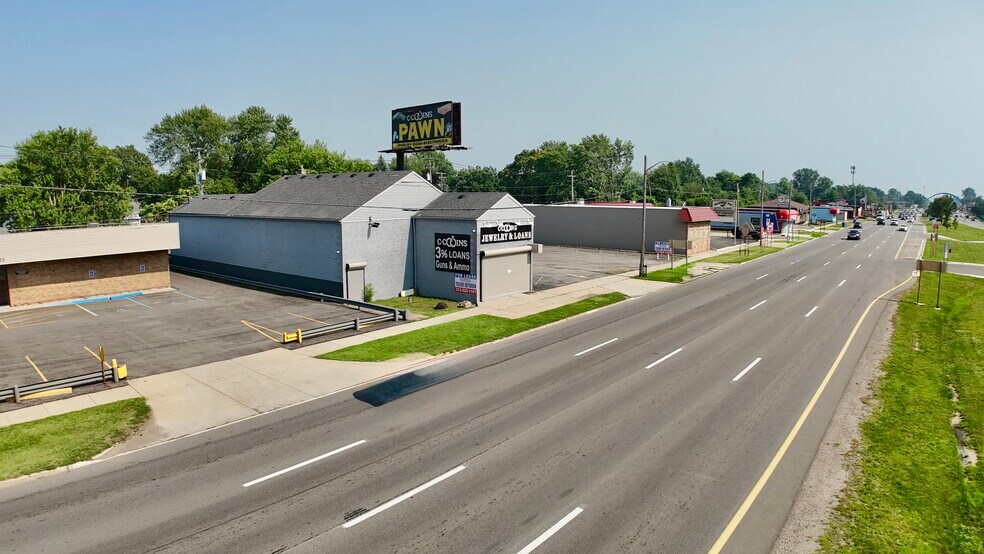 More Photos Of 4807 S Telegraph Rd, Dearborn Heights Freestanding For Lease