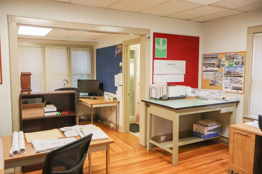 More Photos Of 523 S White Horse Pike, Audubon Office For Sale