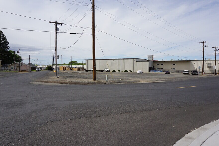 More Photos Of 725 Park ave, Prosser Land For Sale