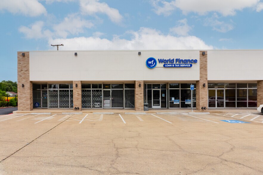 More Photos Of 1909-1929 S Buckner Blvd, Dallas Unknown For Lease