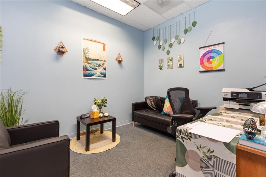 More Photos Of 8140 Ashton Ave, Manassas Medical For Sale