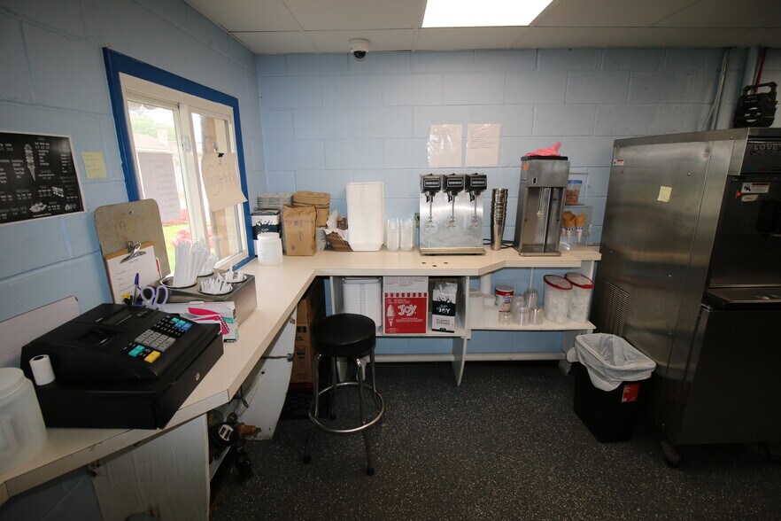 More Photos Of 426 Bartel St, Scranton Restaurant For Sale