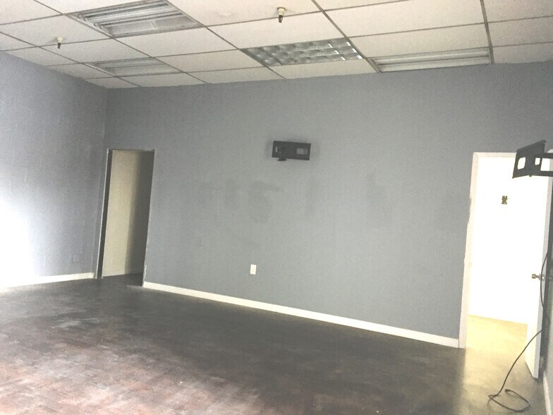 More Photos Of 10755 Lower Azusa Rd, El Monte Unknown For Lease
