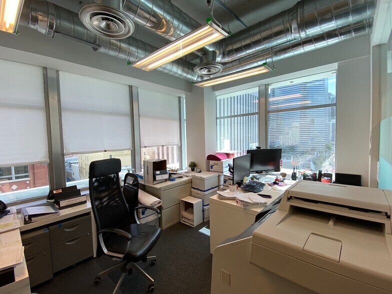 More Photos Of 14 NE 1st Ave, Miami Office For Sale