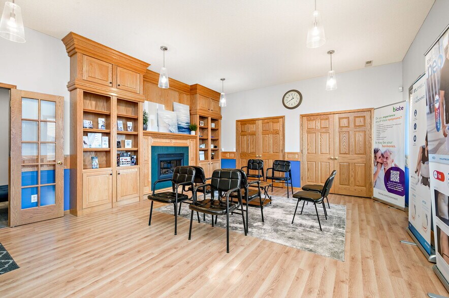 More Photos Of 16015 NE Central Ave, Ham Lake Office For Sale