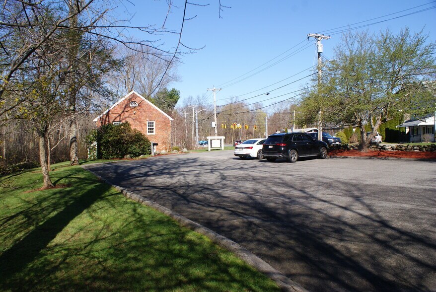 More Photos Of 125 Ipswich Rd, Topsfield Office Residential For Sale