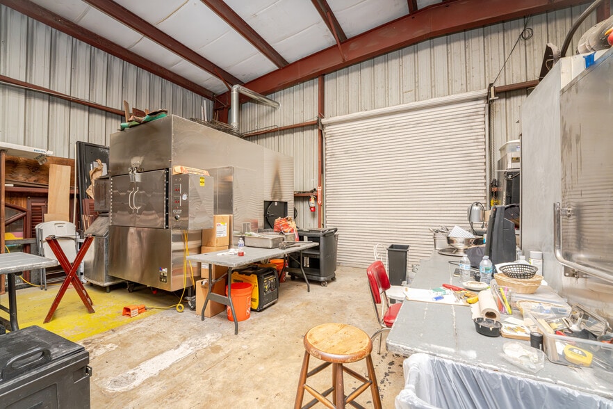 More Photos Of 23064 Harbor View Rd, Port Charlotte Warehouse For Sale