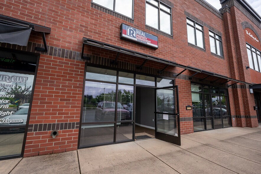 More Photos Of 15640 NE Fourth Plain Blvd, Vancouver Storefront Retail Office For Lease