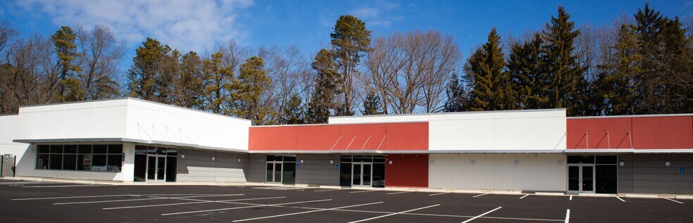 More Photos Of 901-945 Shaker Rd, Longmeadow Freestanding For Lease