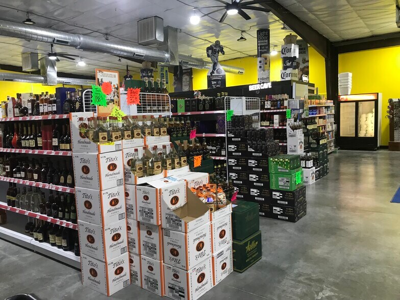 More Photos Of 3705 SW 119th St, Oklahoma City General Retail For Sale