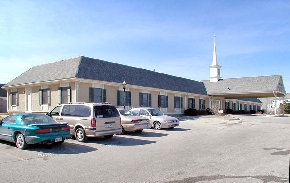 More Photos Of 8865 Bourgade St, Lenexa Religious Facility For Sale