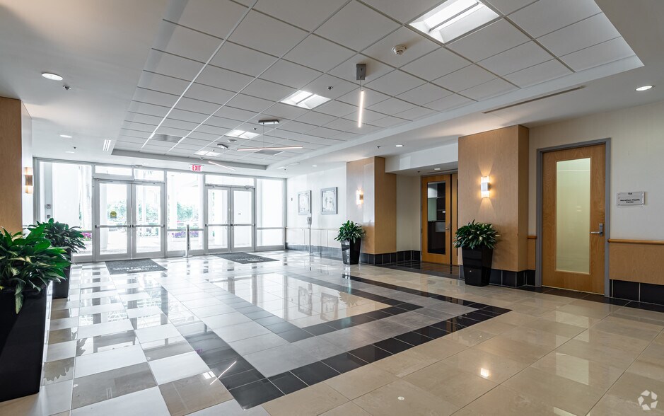 More Photos Of 6451 N Federal Hwy, Fort Lauderdale Office For Lease