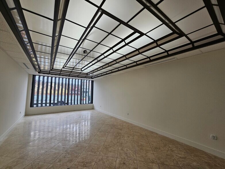 More Photos Of 1800 E 16th St, Los Angeles Warehouse For Lease