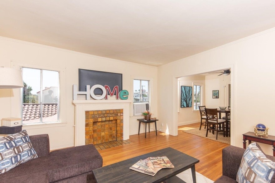 More Photos Of 833 N Ridgewood Pl, Los Angeles Apartments For Sale
