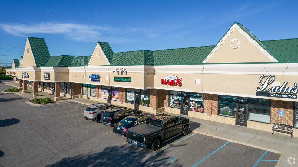 More Photos Of 1001 Welch Rd, Commerce Township Storefront For Lease