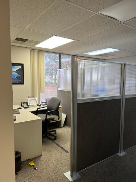 More Photos Of 44810 Vic Wertz Dr, Clinton Township Distribution For Lease