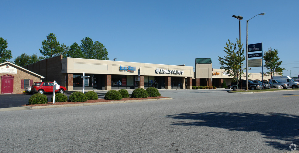 425 SE Greenville Blvd, Greenville, NC 27858 For Lease | Cityfeet.com