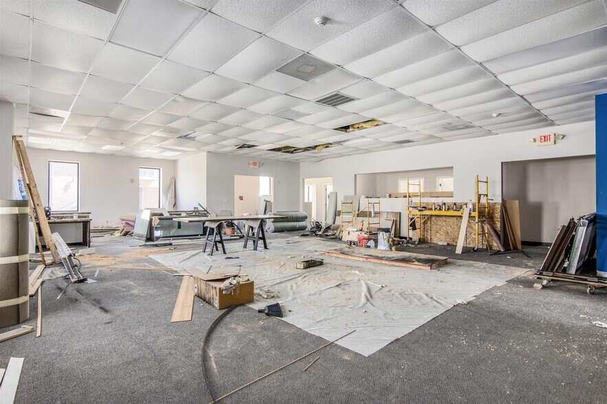 More Photos Of 601 Cien Rd, Kemah Unknown For Lease