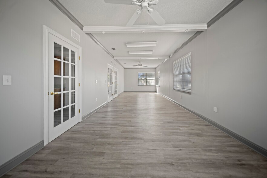 More Photos Of 6817 Southpoint Pky, Jacksonville Loft Creative Space For Lease
