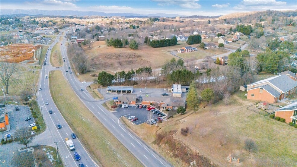 More Photos Of 870 Roanoke Rd, Daleville Carwash For Sale