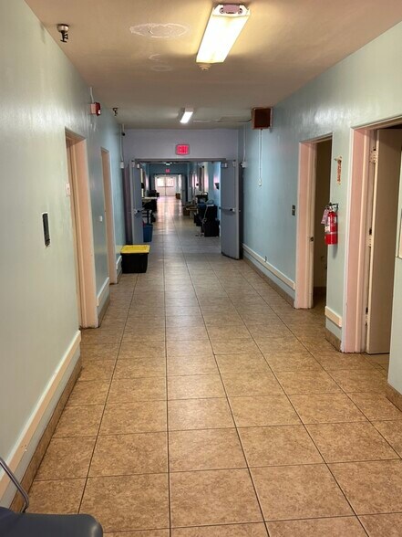 More Photos Of 602 Melton Ave, Auburndale Healthcare For Sale