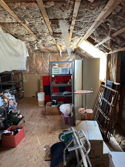 More Photos Of 40 S River Rd, Bedford Medical For Sale