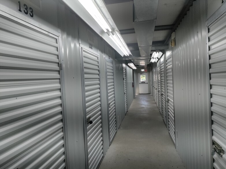 More Photos Of 6814 Lower York Rd, New Hope Self Storage For Sale