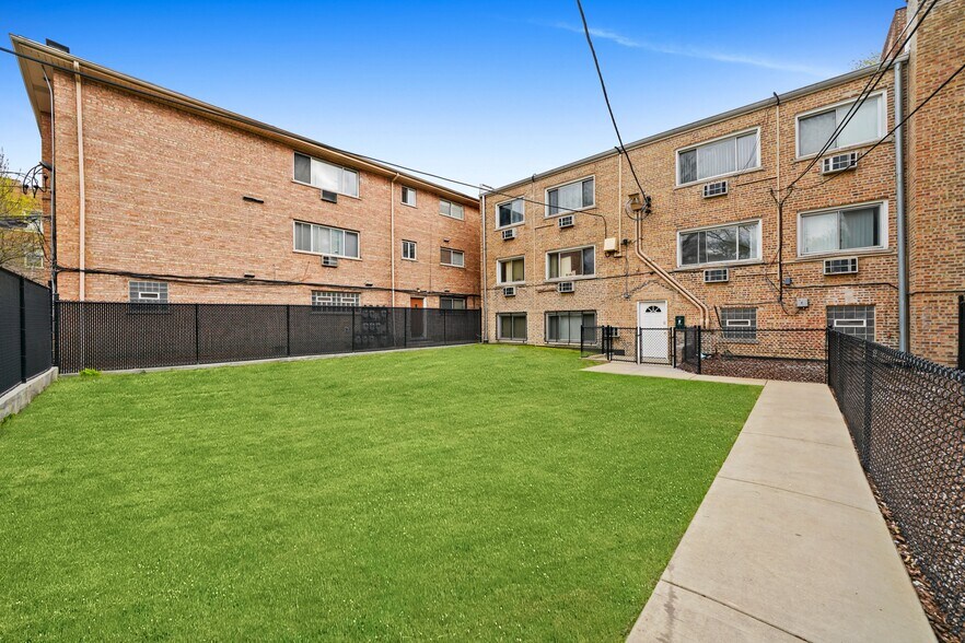 More Photos Of 7006 S Cregier, Chicago Apartments For Sale