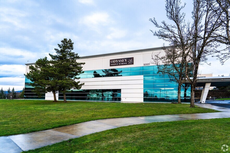 More Photos Of 5001 NW Nan Henriksen Way, Camas Office For Lease