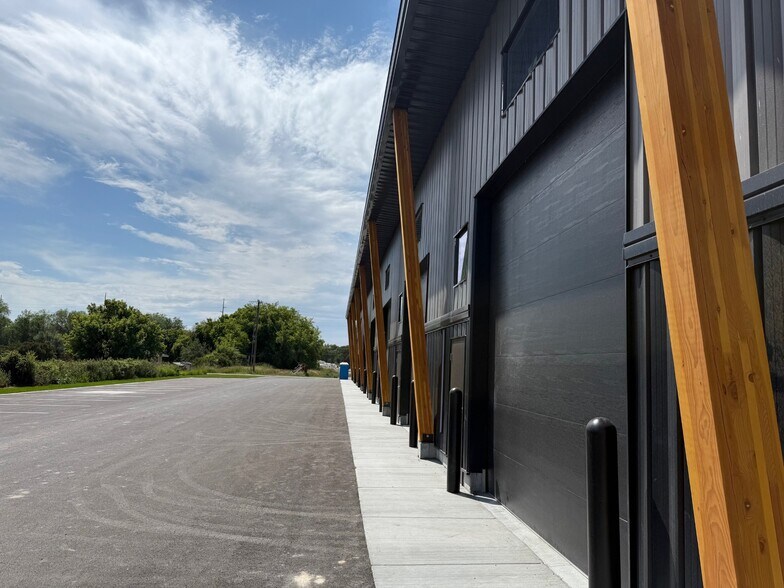 More Photos Of 4962 S 3300 W, Rexburg Light Distribution For Lease