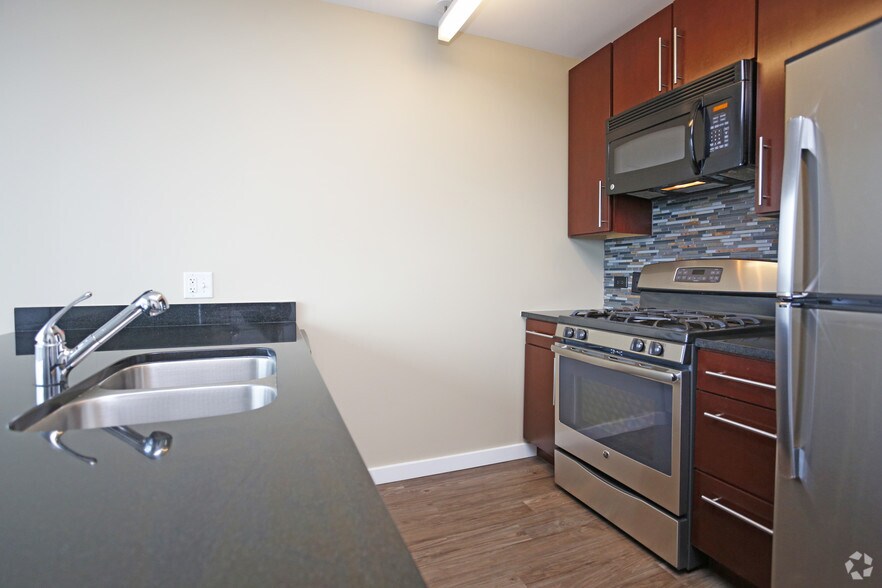 More Photos Of 1401 S State St, Chicago Apartments For Lease