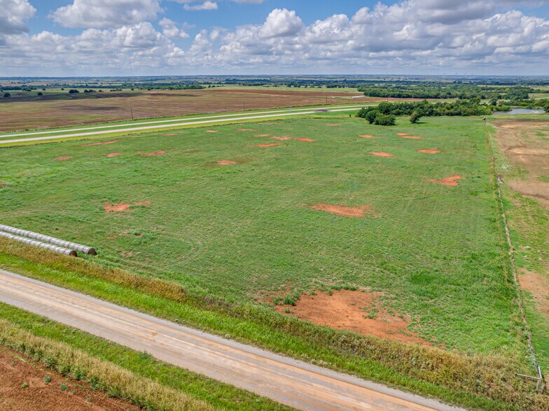 More Photos Of Northwest Expy, Yukon Land For Sale