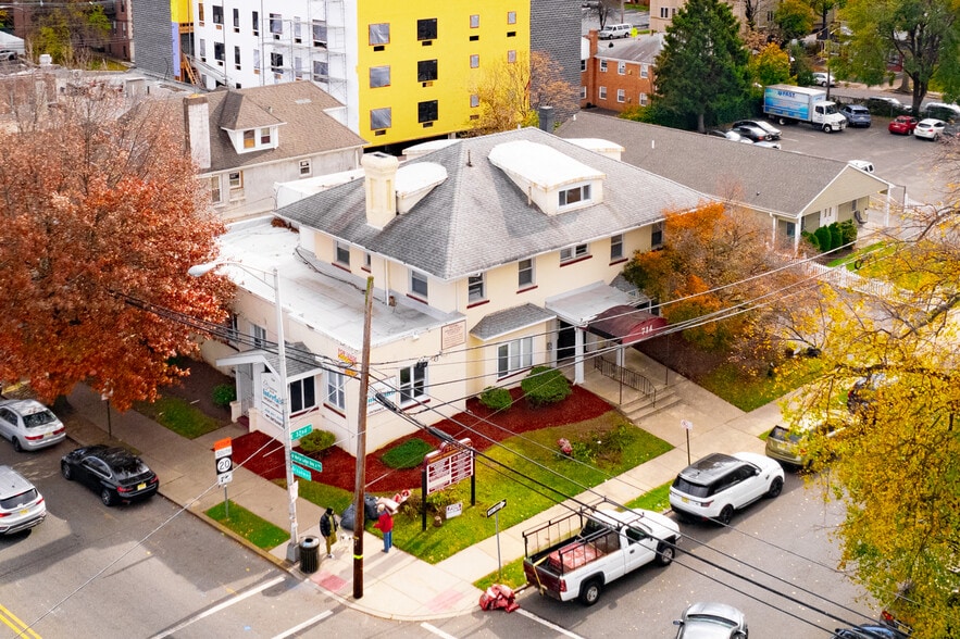 More Photos Of 714-720 Broadway, Paterson Medical For Sale